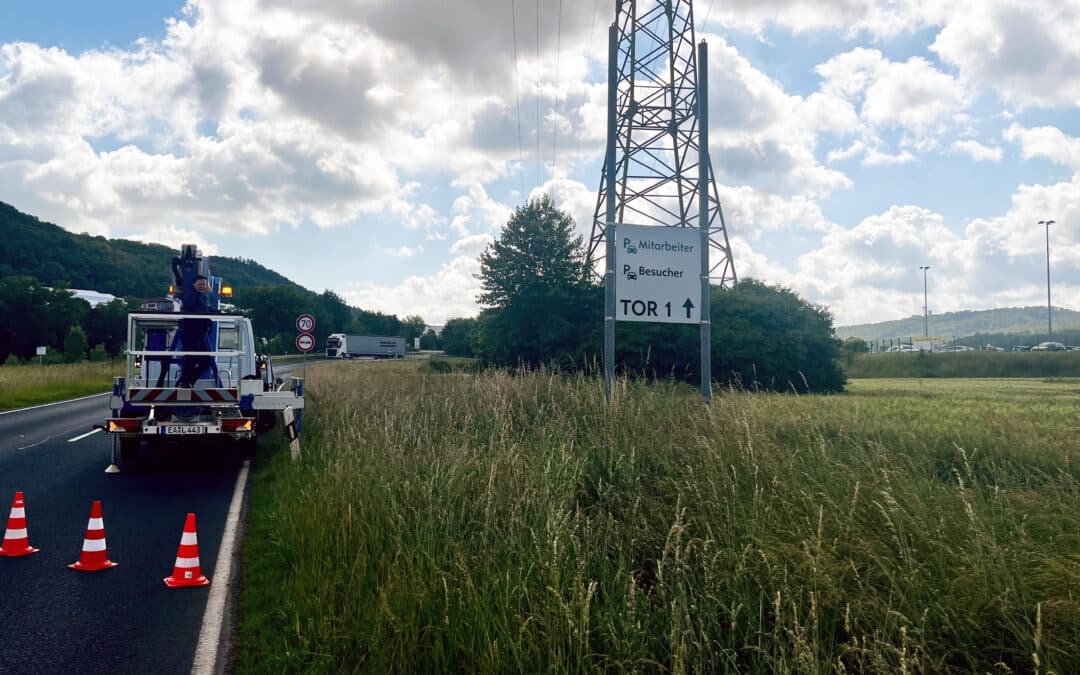 Leitsystem – Erneuerung Werksbeschilderung Opel Eisenach