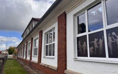 Fensterfolie – Sichtschutz an der Jahnsporthalle Eisenach